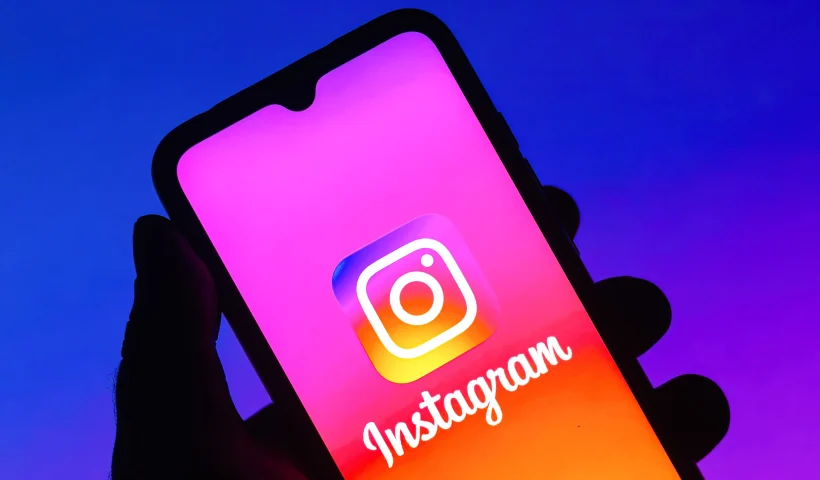 Instagram está probando una función para "reenviar" publicaciones